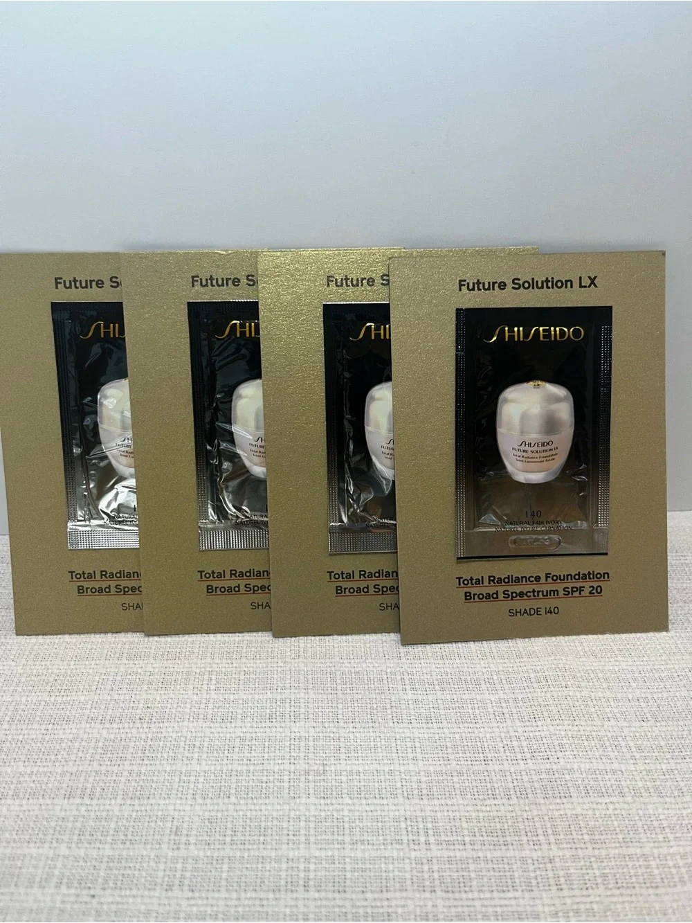 Shiseido future solution total radiance foundation samples (4) in shade I40. NWT